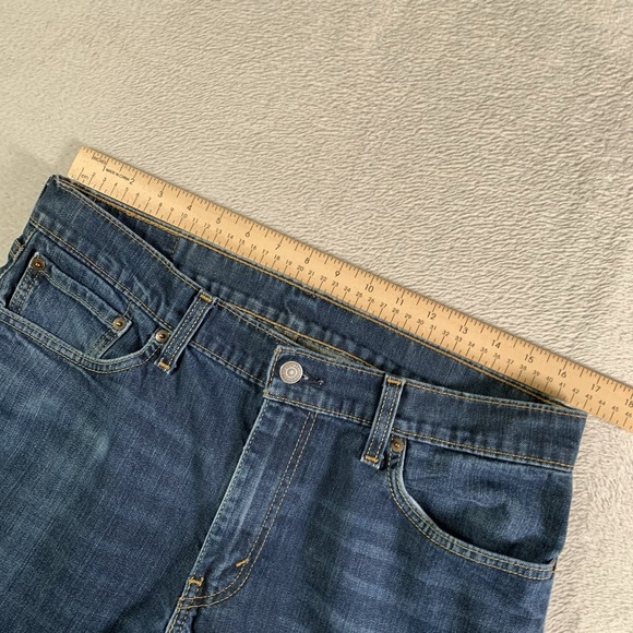 Levis 541 Jeans Mens 33x32 (34x30) Blue Athletic Fit Stretch Medium Wash Zip Fly - Picture 4 of 14